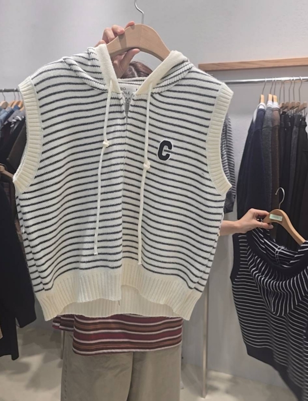 韓 C字條紋連帽背心 2色 size