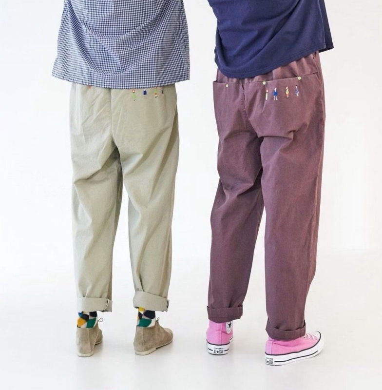 韓 刺繡可愛小人褲 2色