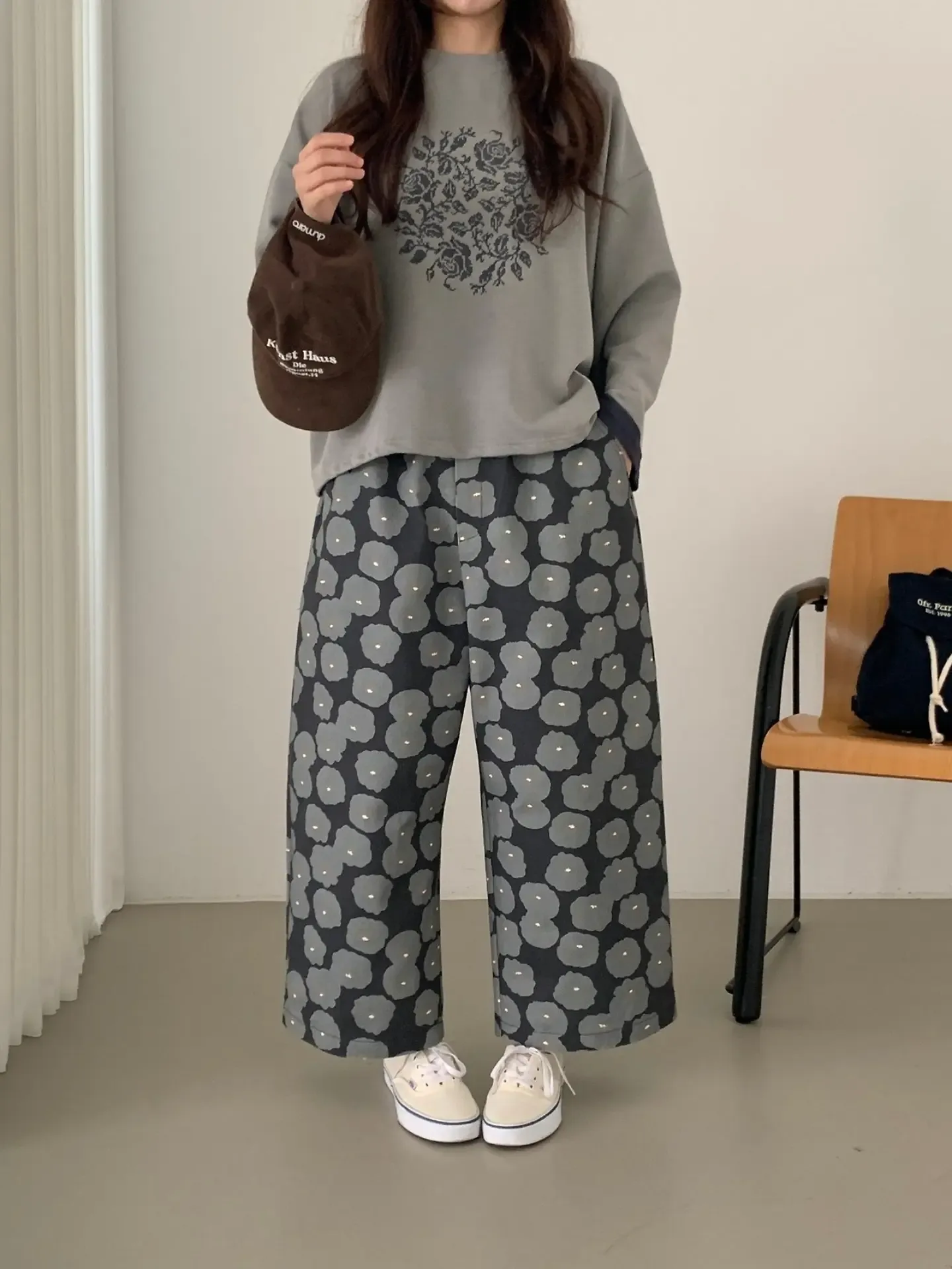 韓 圓滾滾花寬褲 2色 size