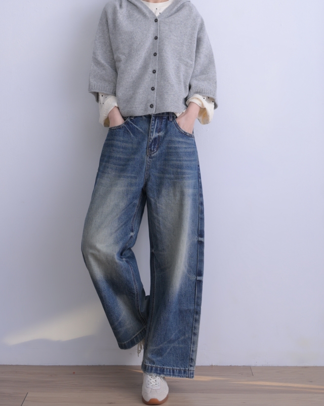 韓 大腿刷色寬版牛仔褲 size