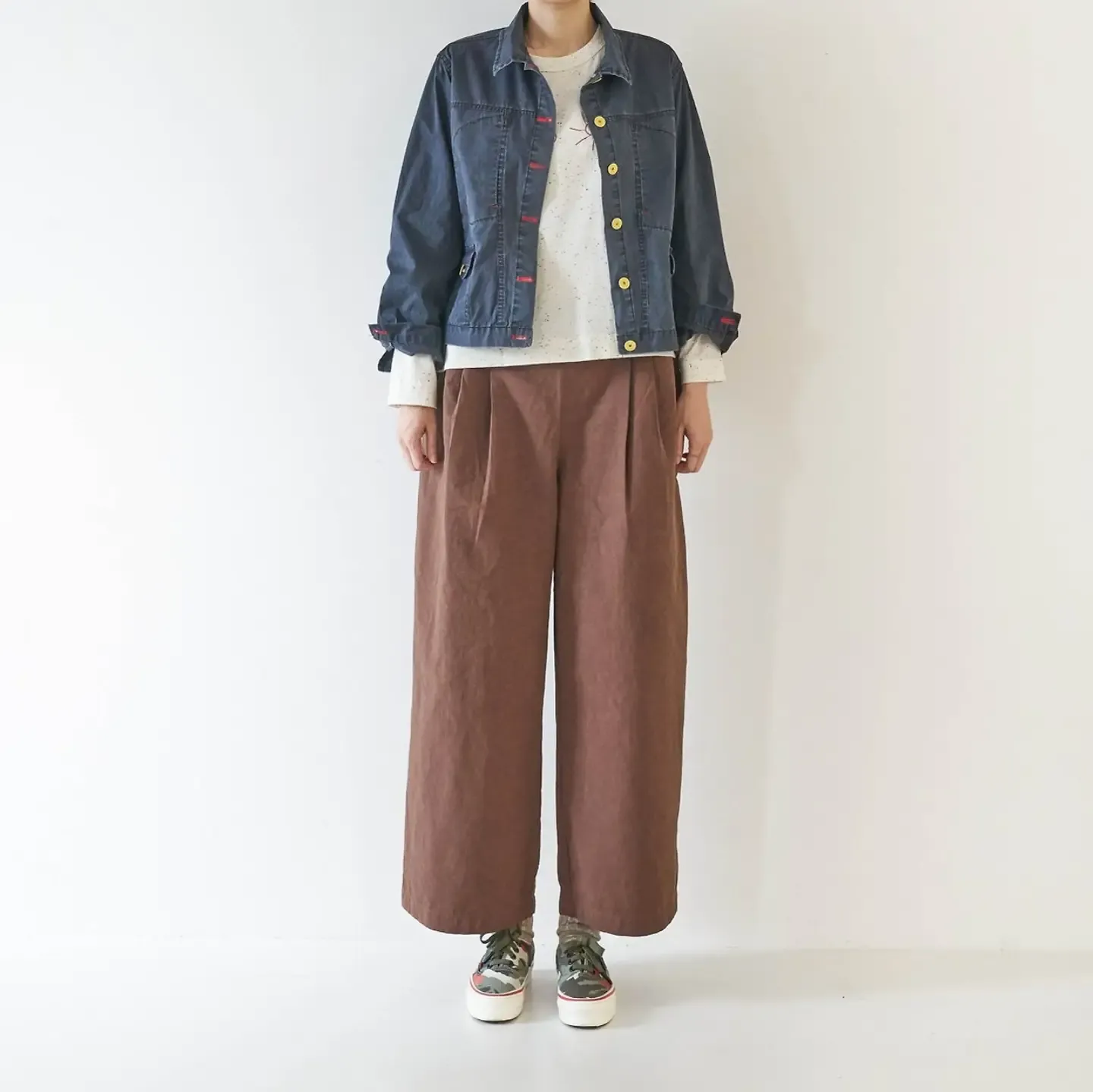 韓 彩釦大口袋短版外套 2色 size