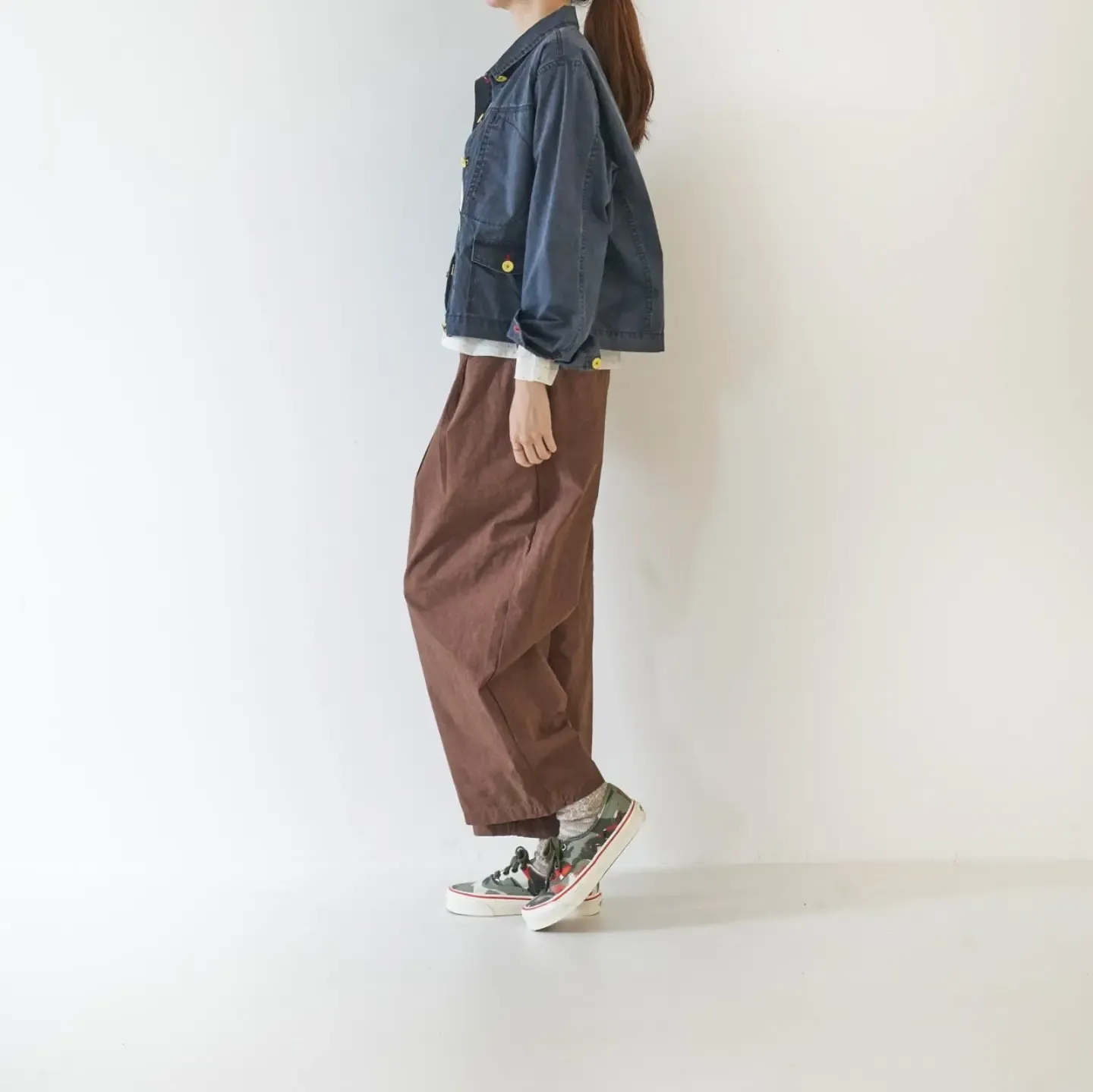 韓 彩釦大口袋短版外套 2色 size