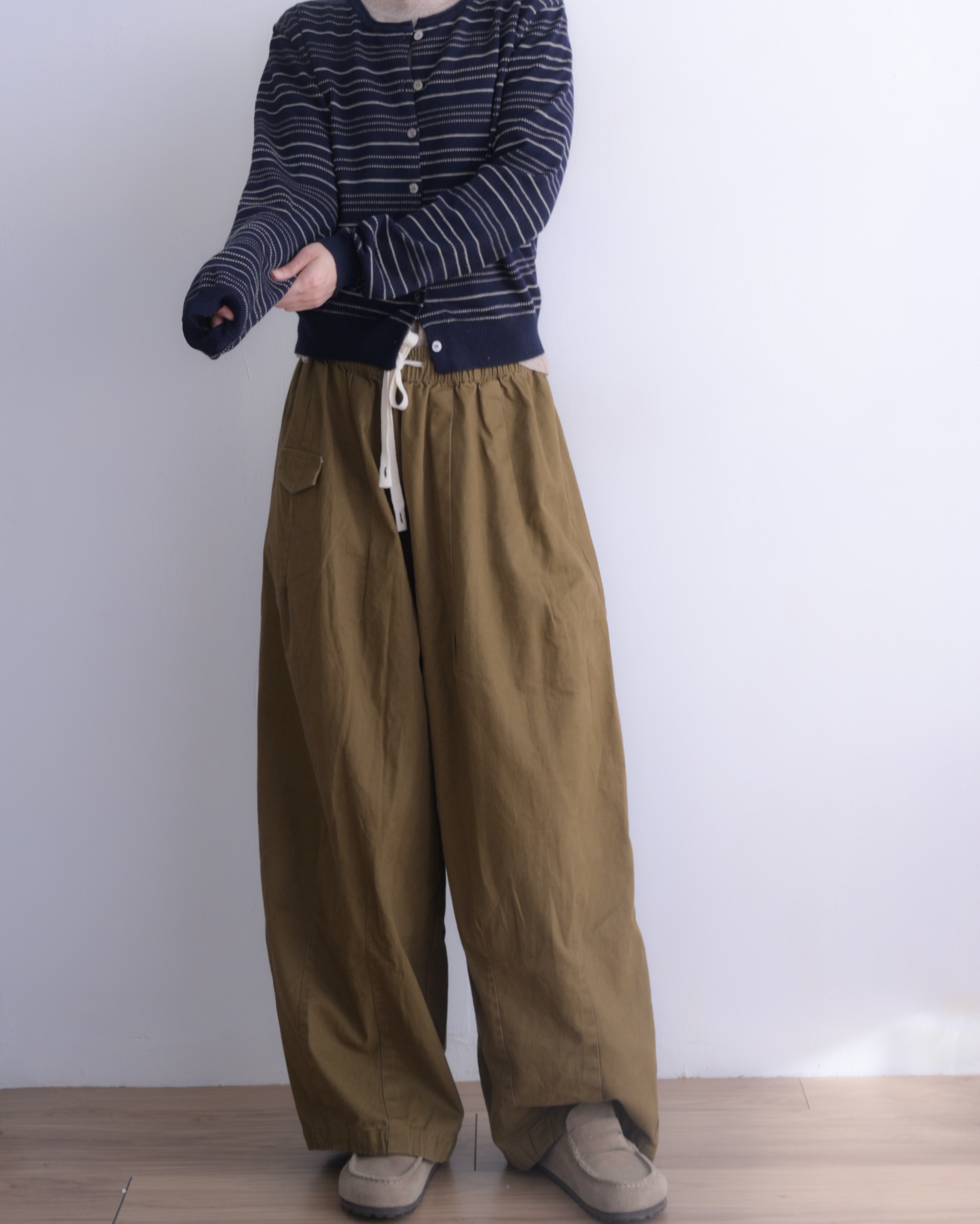 韓 點條短版外套 2色 size
