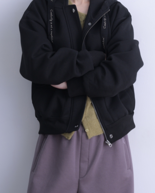 韓 素色短版連帽外套 2色